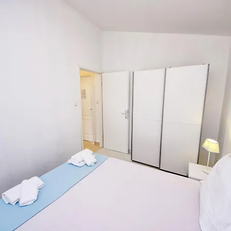 More-2 By Interhome Ražanj