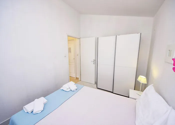 More-2 By Interhome Ražanj